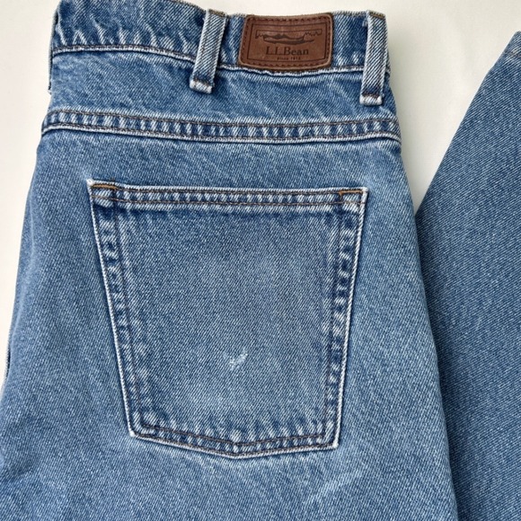 LL Bean Mens Jeans Standard Fit Blue Denim 100% Cotton Size 35x29 Classic Staple - Picture 2 of 10